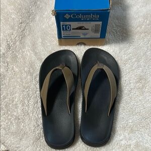 Columbia Black and Tan Flip Flops -  New - Size 10